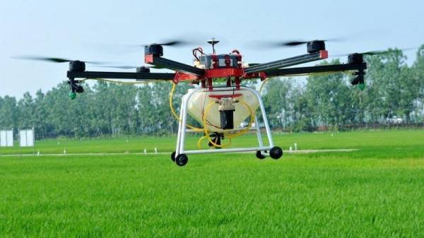 В США испытали новый дрон для внесения гербицидов