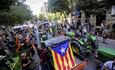Трактор, как символ мятежей Каталонии